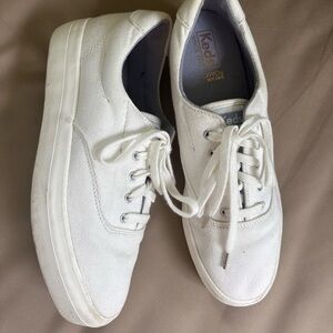 Keds Dreamfoam White Sneakers Classic Minimalist Design Sz 9 EXC CONDITION